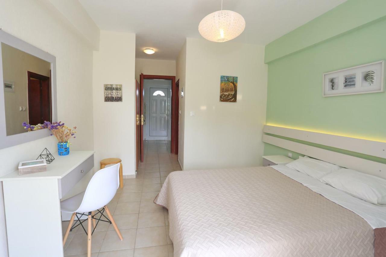 Apartment Seapaint Polychrono